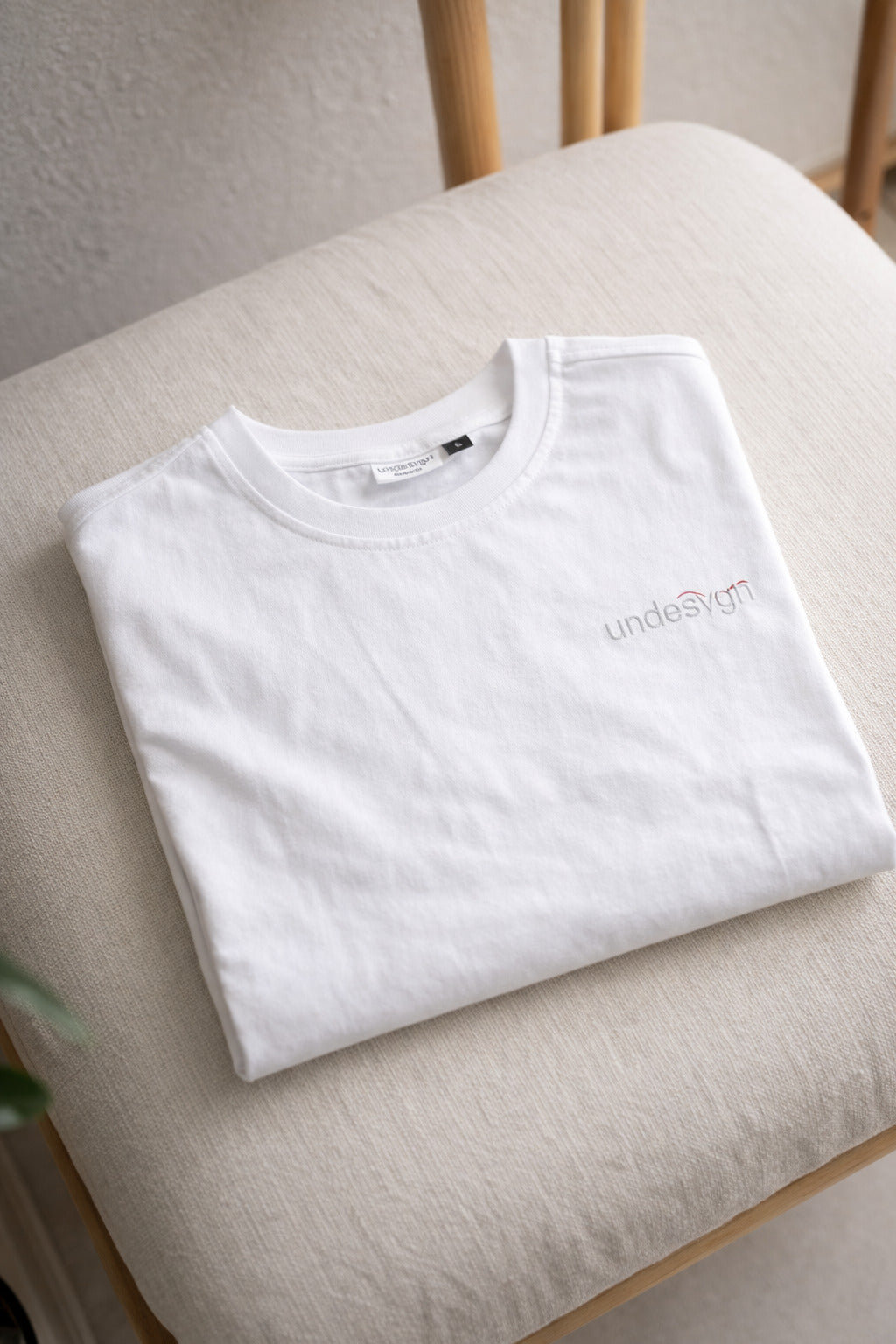 undesygn Blank White T-Shirt | Subtle Signature Logo